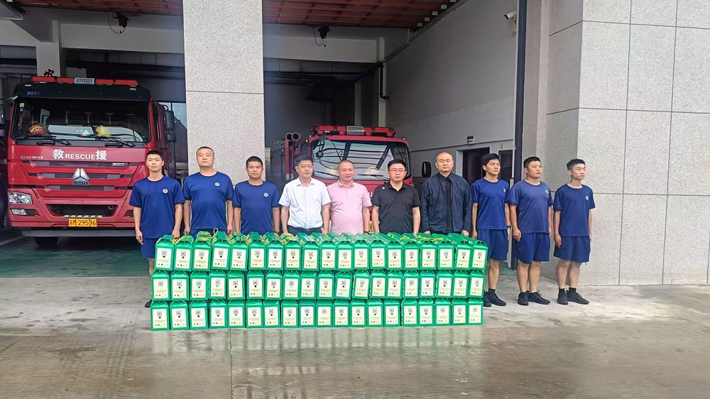 消防站送清凉6.21